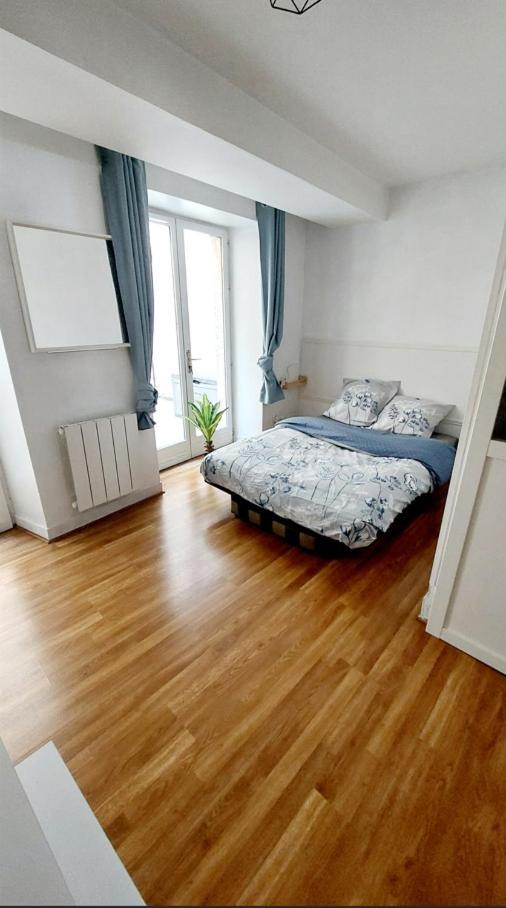 Appartement Avec Terrasse - Orleans - Quai De Loire Exterior foto